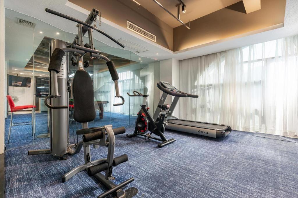Ibis Dongguan Dongcheng Hotel Exterior photo