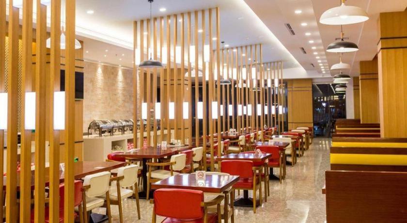 Ibis Dongguan Dongcheng Hotel Exterior photo